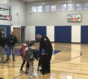 K-9 Visiting School